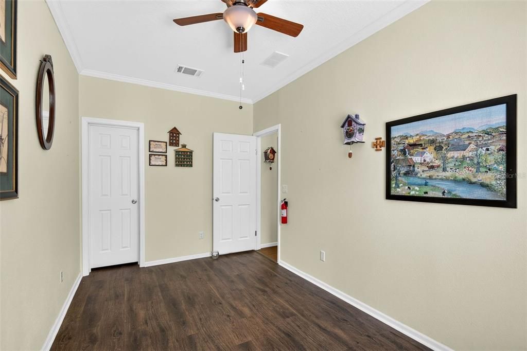 For Sale: $425,000 (3 beds, 2 baths, 1612 Square Feet)