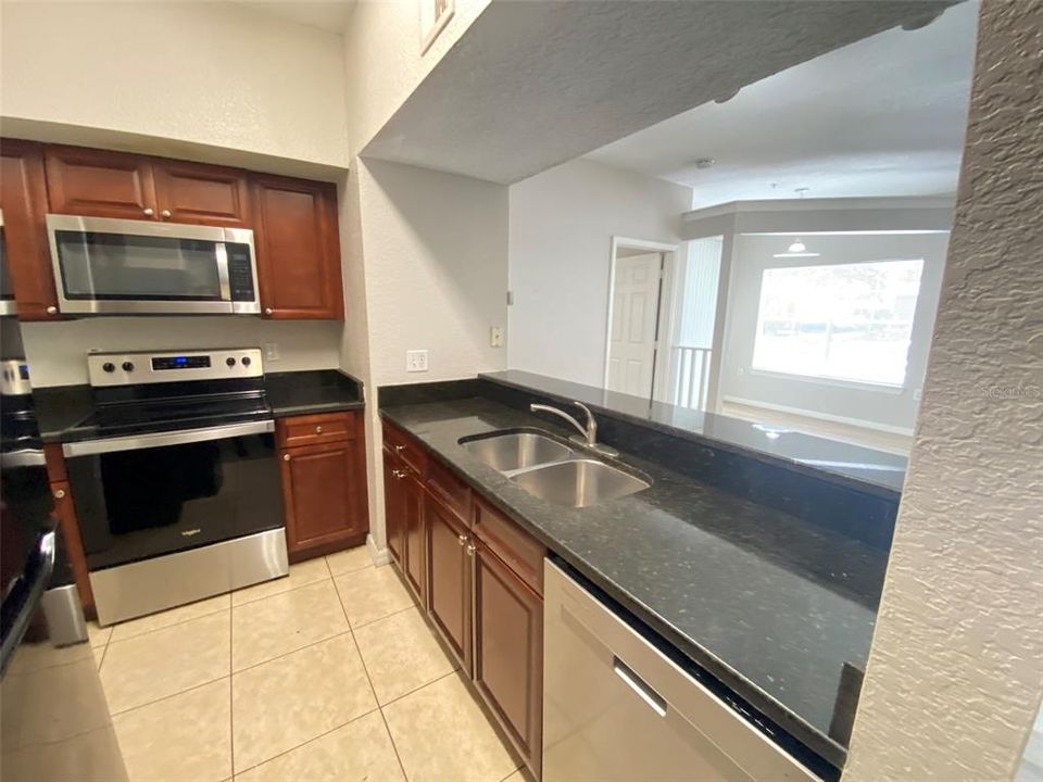 For Rent: $1,645 (2 beds, 2 baths, 1063 Square Feet)