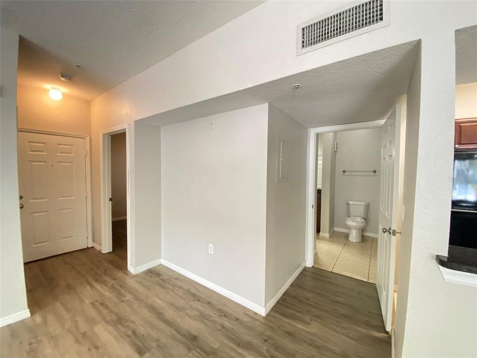 For Rent: $1,645 (2 beds, 2 baths, 1063 Square Feet)