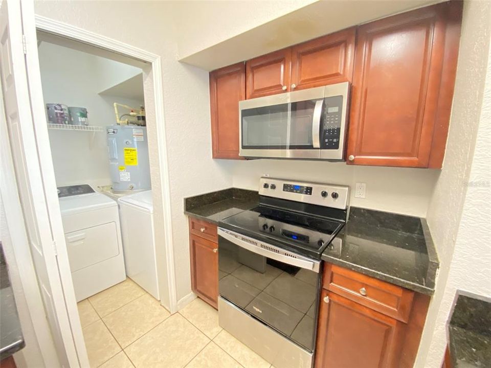 For Rent: $1,645 (2 beds, 2 baths, 1063 Square Feet)