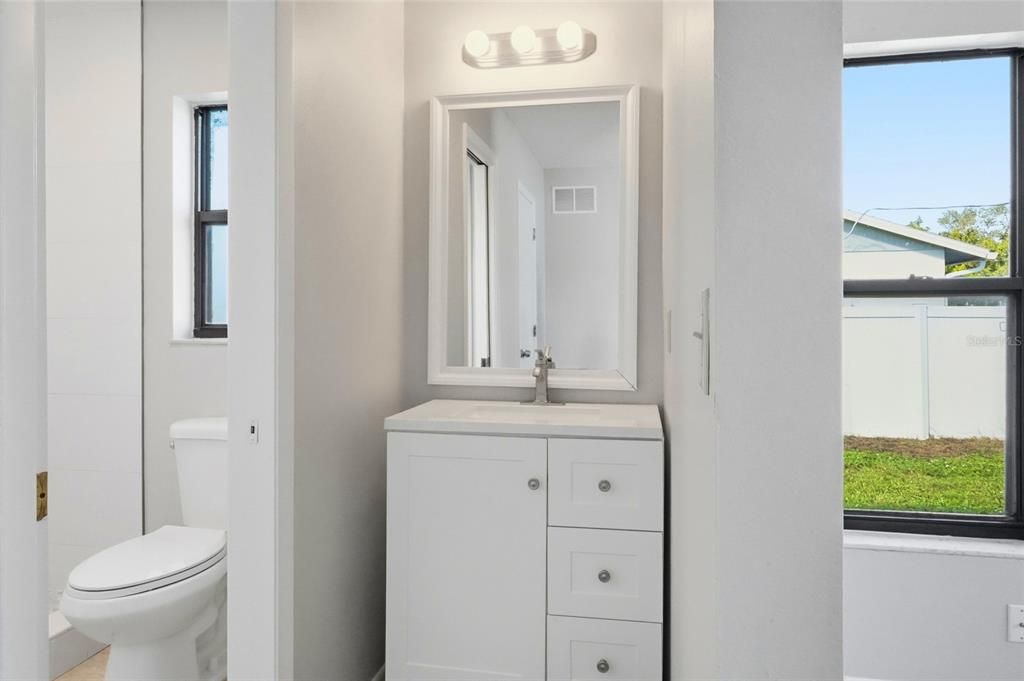 For Sale: $265,000 (2 beds, 2 baths, 1262 Square Feet)