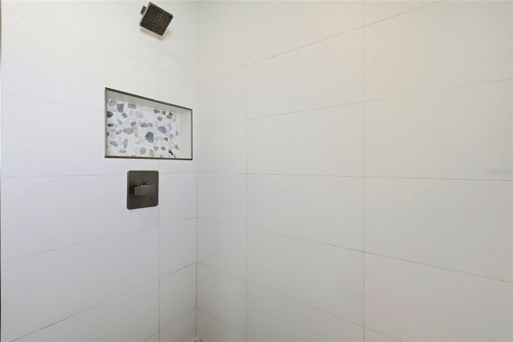 For Sale: $265,000 (2 beds, 2 baths, 1262 Square Feet)
