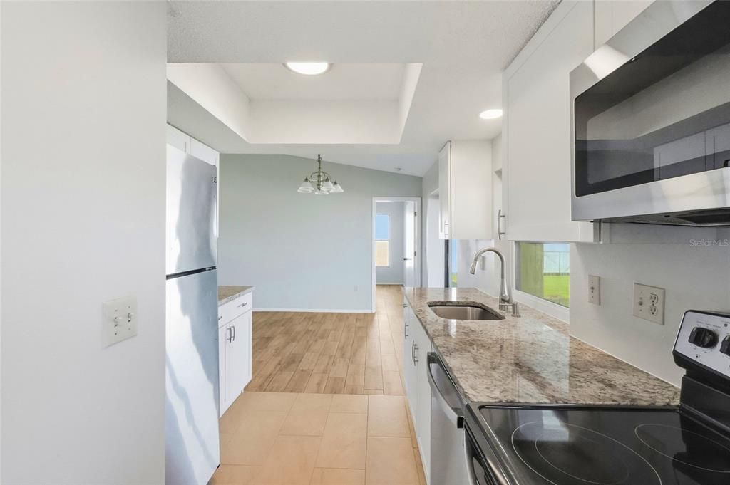 For Sale: $265,000 (2 beds, 2 baths, 1262 Square Feet)