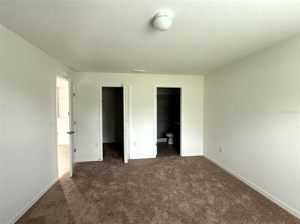 For Rent: $1,700 (3 beds, 2 baths, 1184 Square Feet)