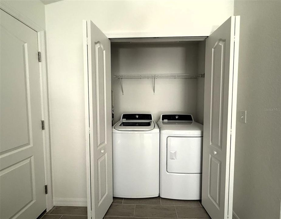 For Rent: $1,700 (3 beds, 2 baths, 1184 Square Feet)