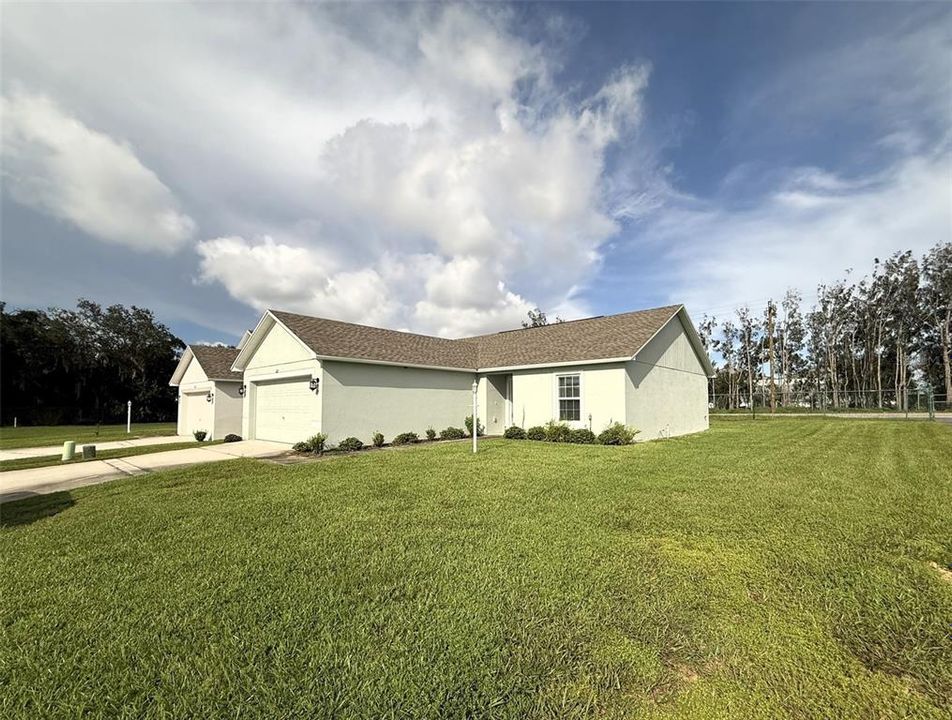 For Rent: $1,700 (3 beds, 2 baths, 1184 Square Feet)