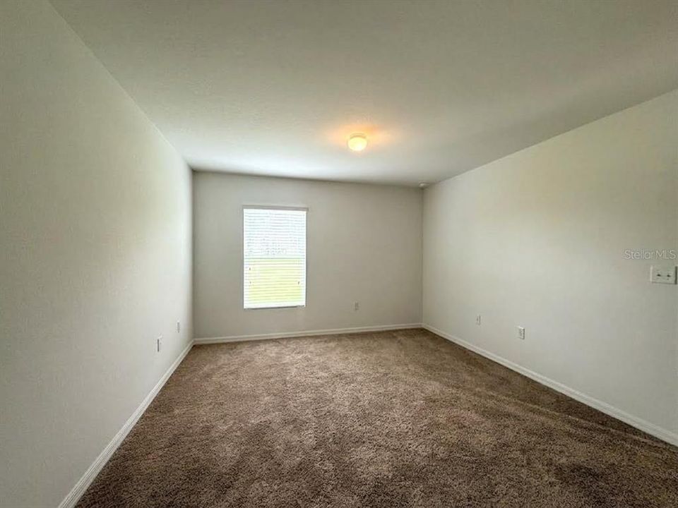 For Rent: $1,700 (3 beds, 2 baths, 1184 Square Feet)