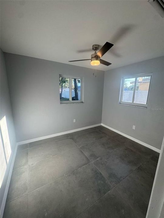 For Sale: $255,000 (3 beds, 1 baths, 848 Square Feet)