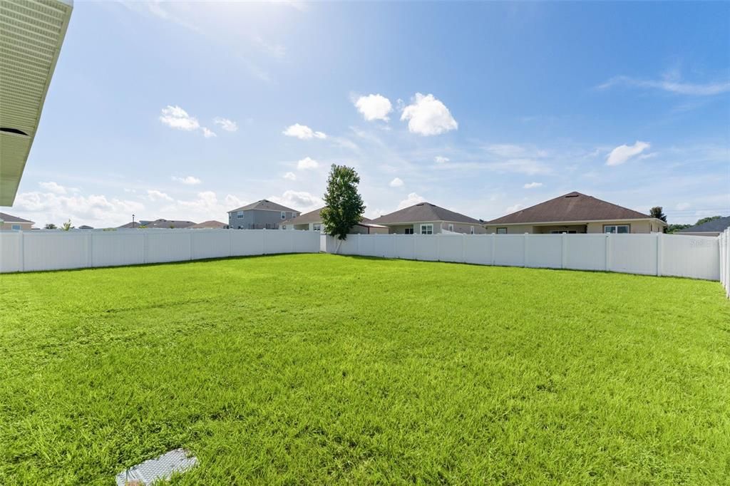 For Sale: $310,000 (4 beds, 2 baths, 1691 Square Feet)