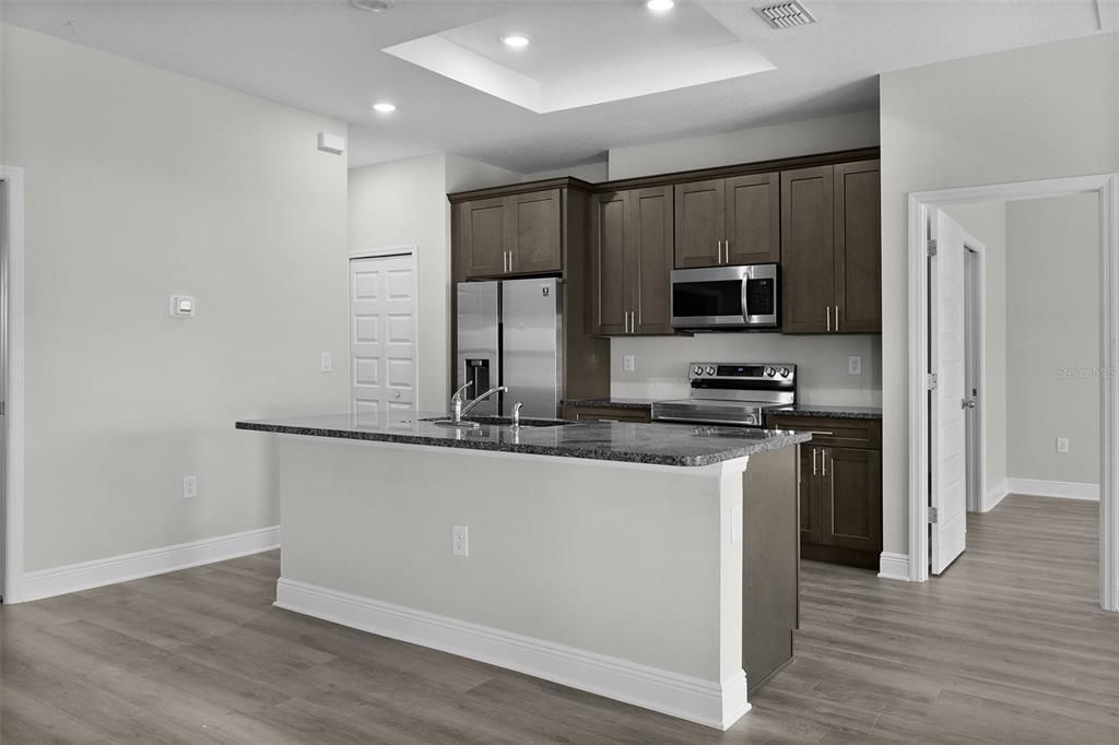 For Sale: $310,000 (4 beds, 2 baths, 1691 Square Feet)