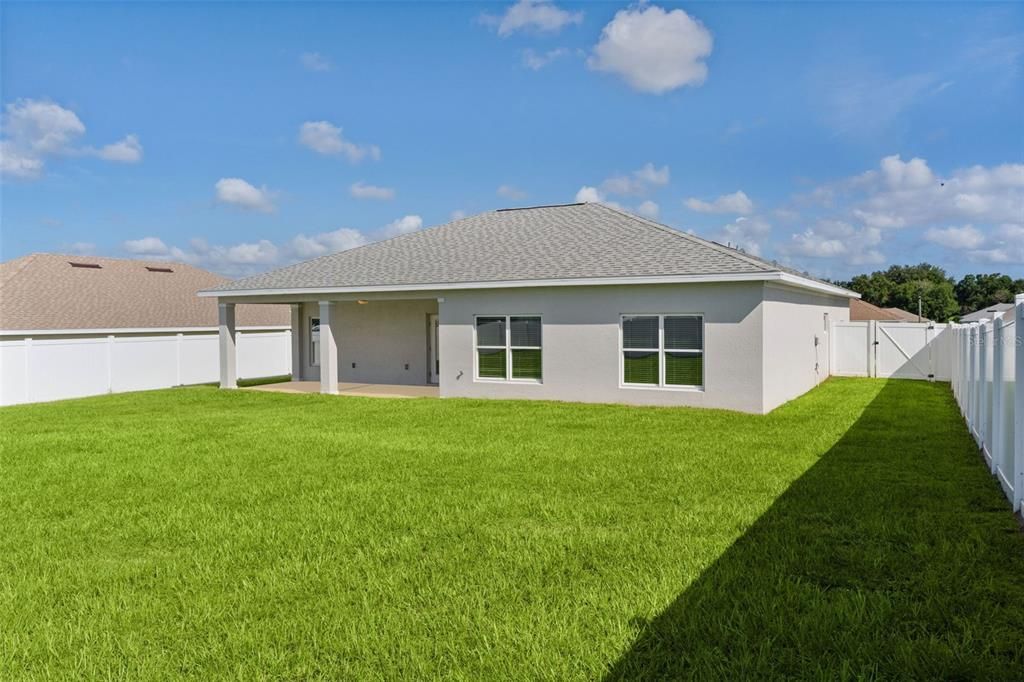 For Sale: $310,000 (4 beds, 2 baths, 1691 Square Feet)