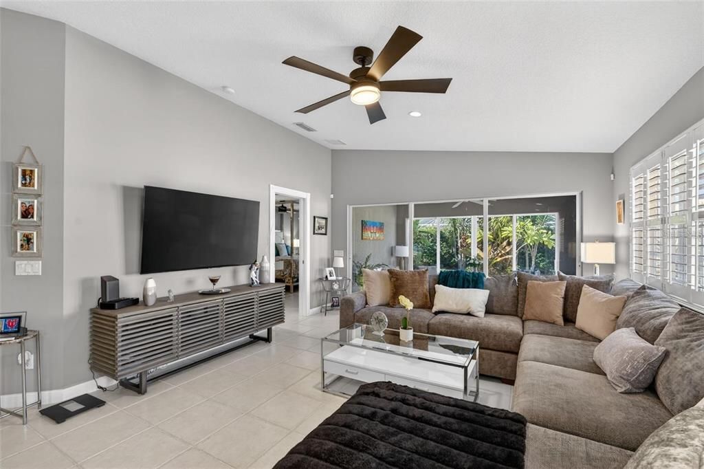 For Sale: $449,000 (2 beds, 2 baths, 1534 Square Feet)