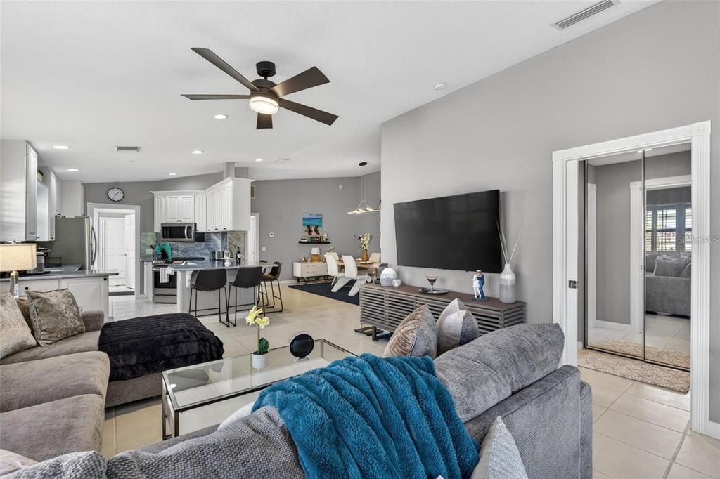 For Sale: $449,000 (2 beds, 2 baths, 1534 Square Feet)