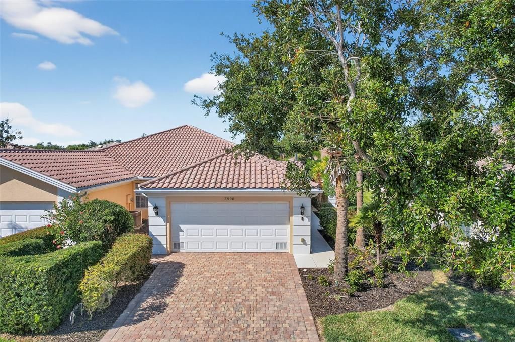 For Sale: $449,000 (2 beds, 2 baths, 1534 Square Feet)