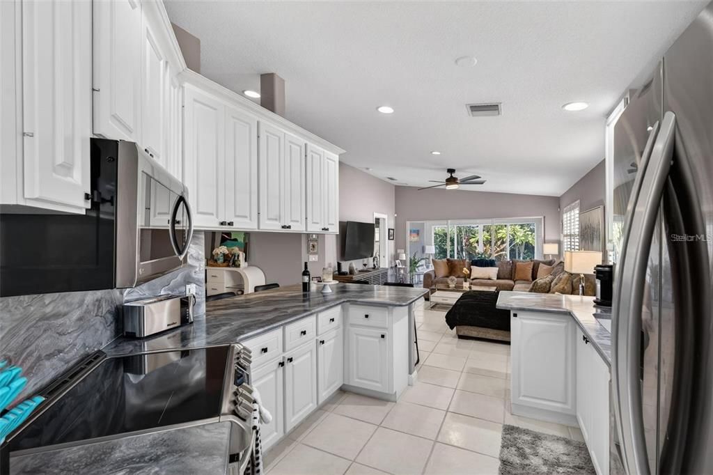 For Sale: $449,000 (2 beds, 2 baths, 1534 Square Feet)