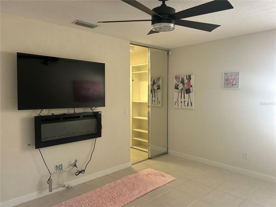 For Sale: $449,000 (2 beds, 2 baths, 1534 Square Feet)