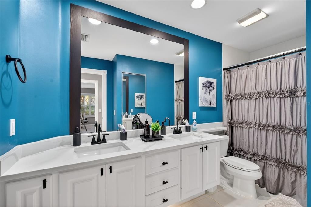 For Sale: $449,000 (2 beds, 2 baths, 1534 Square Feet)