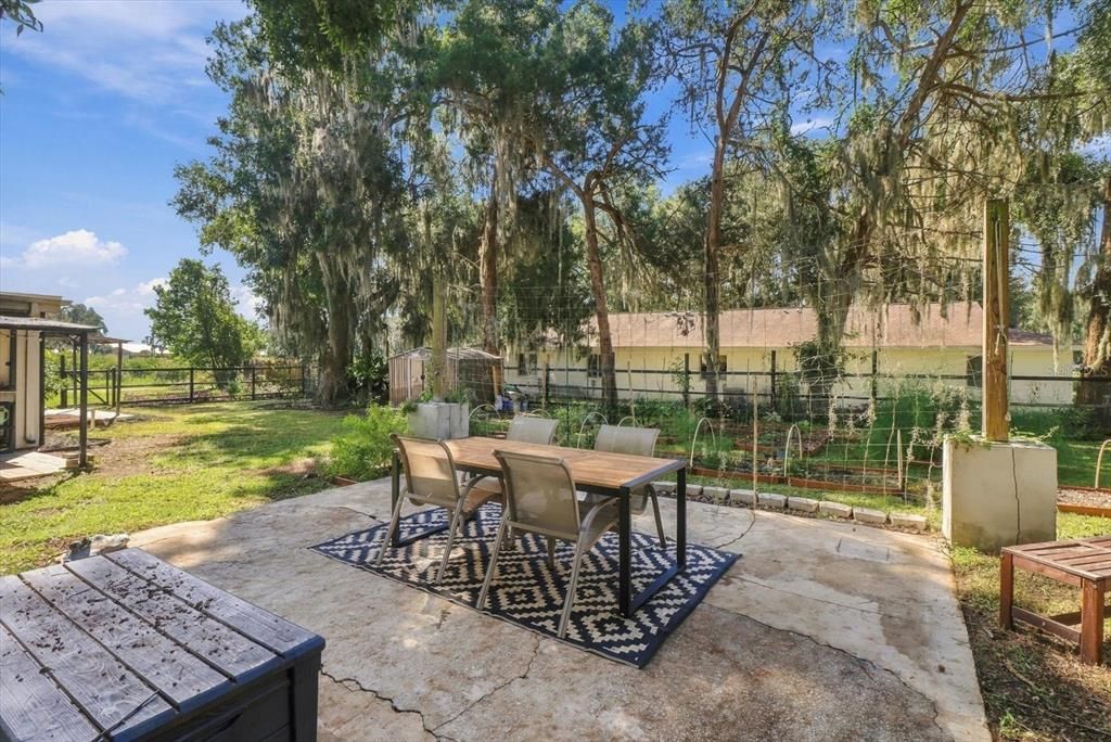 На продажу: $239,900 (3 спален, 2 ванн, 1707 Квадратных фут)