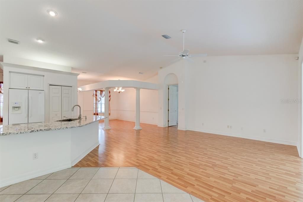 For Sale: $415,000 (3 beds, 2 baths, 2592 Square Feet)