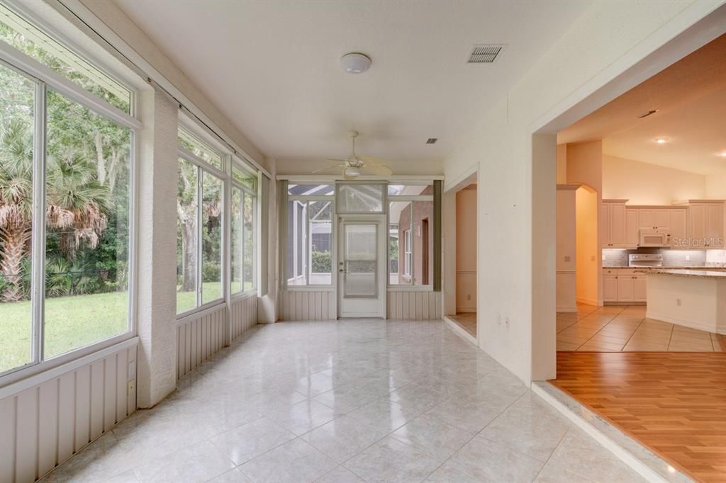 For Sale: $415,000 (3 beds, 2 baths, 2592 Square Feet)