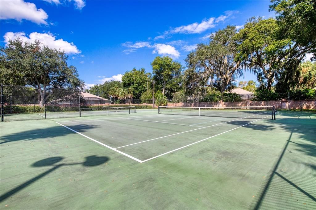 For Sale: $415,000 (3 beds, 2 baths, 2592 Square Feet)