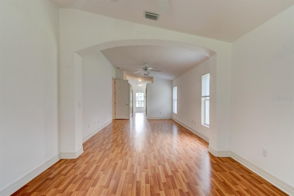 For Sale: $415,000 (3 beds, 2 baths, 2592 Square Feet)