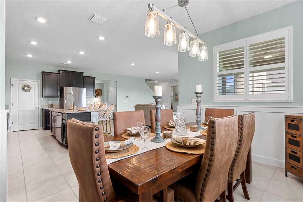 En Venta: $575,000 (4 camas, 3 baños, 3291 Pies cuadrados)