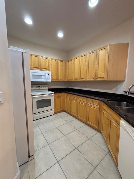 En Renta: $1,700 (3 camas, 2 baños, 1586 Pies cuadrados)