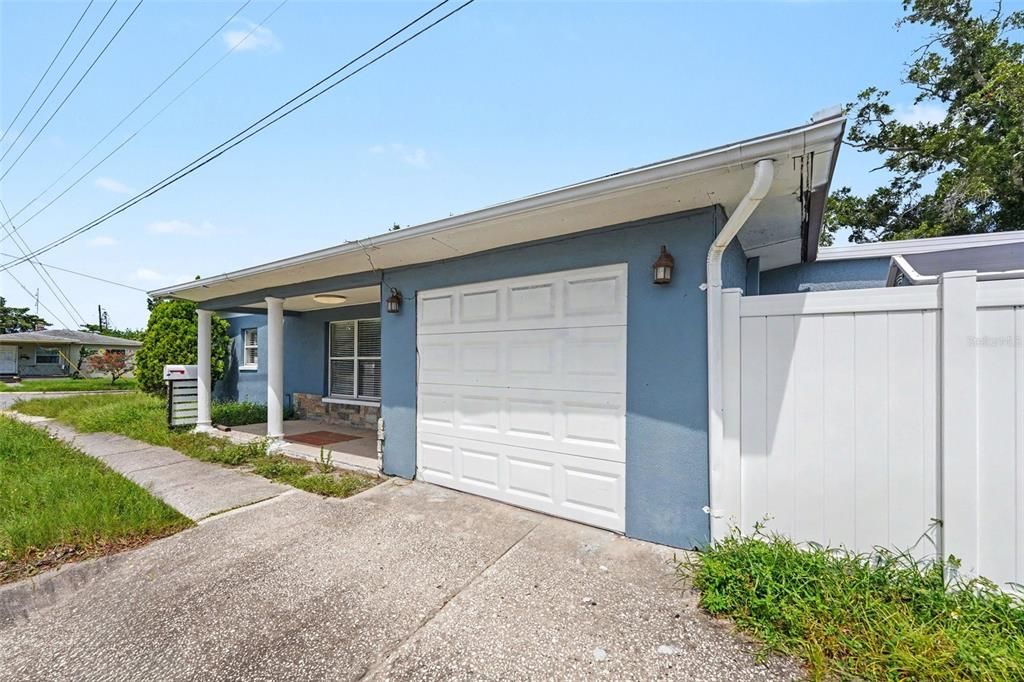 En Venta: $289,950 (3 camas, 2 baños, 748 Pies cuadrados)
