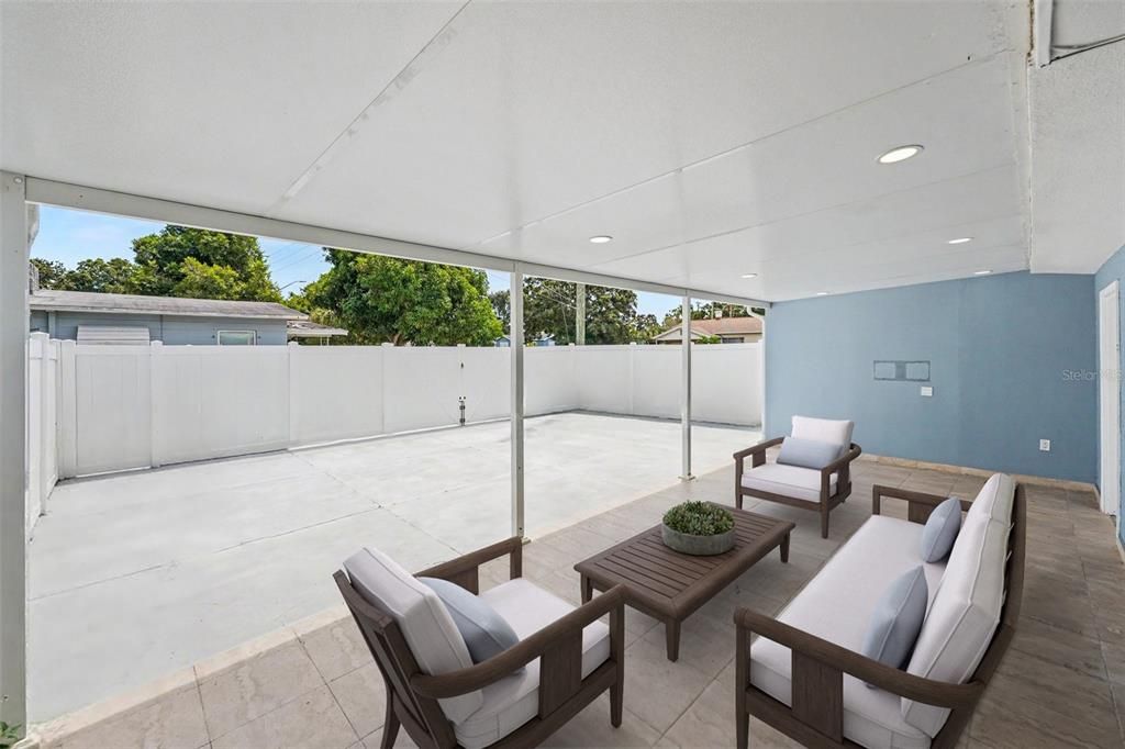 En Venta: $289,950 (3 camas, 2 baños, 748 Pies cuadrados)
