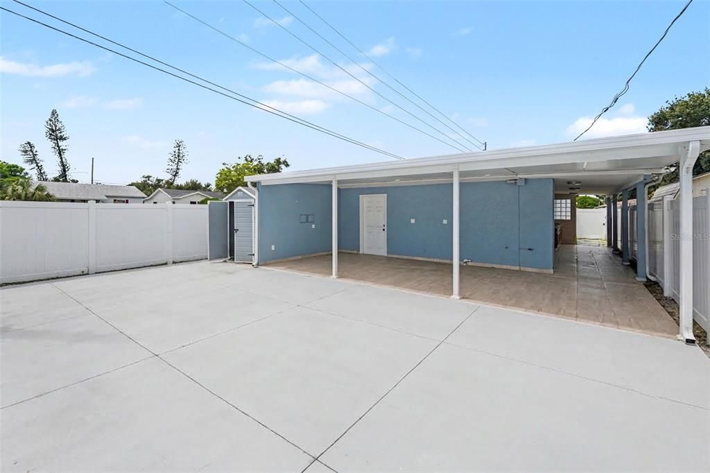 En Venta: $289,950 (3 camas, 2 baños, 748 Pies cuadrados)