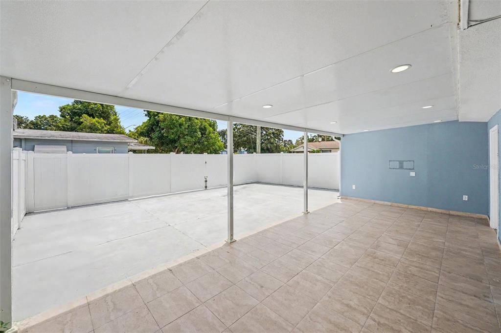 En Venta: $289,950 (3 camas, 2 baños, 748 Pies cuadrados)