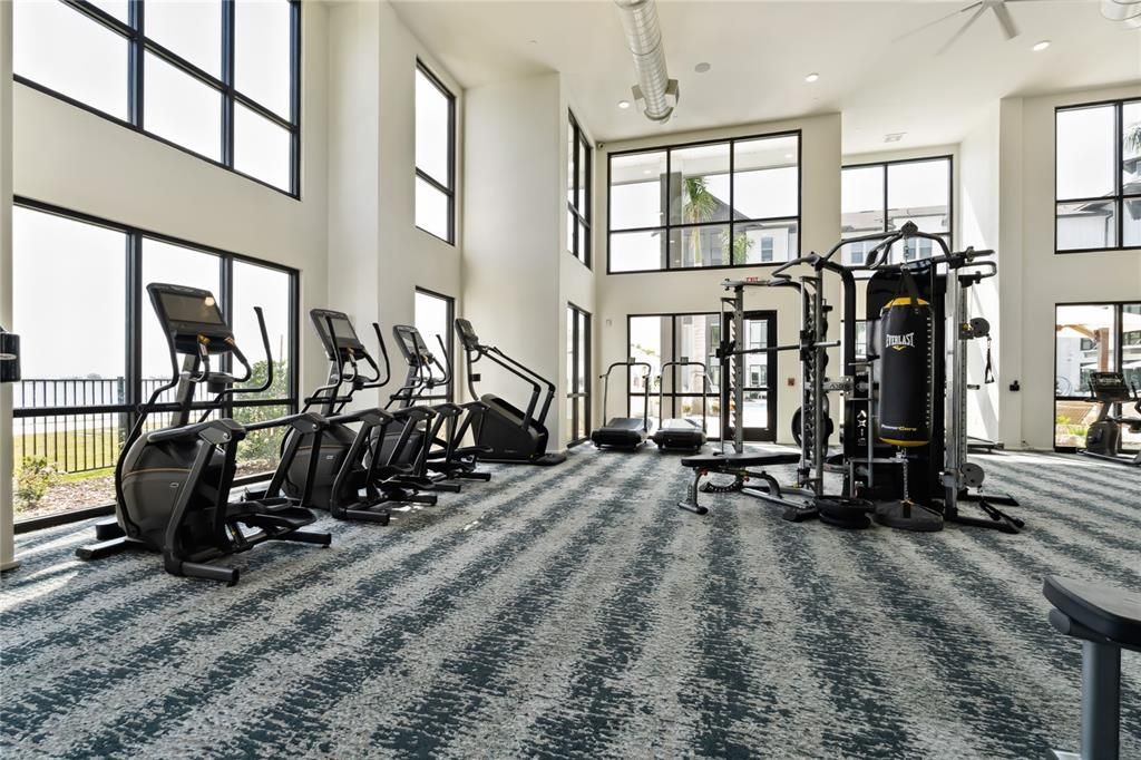 For Rent: $2,072 (1 beds, 1 baths, 815 Square Feet)