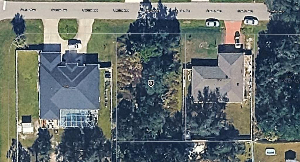 На продажу: $11,900 (0.23 acres)
