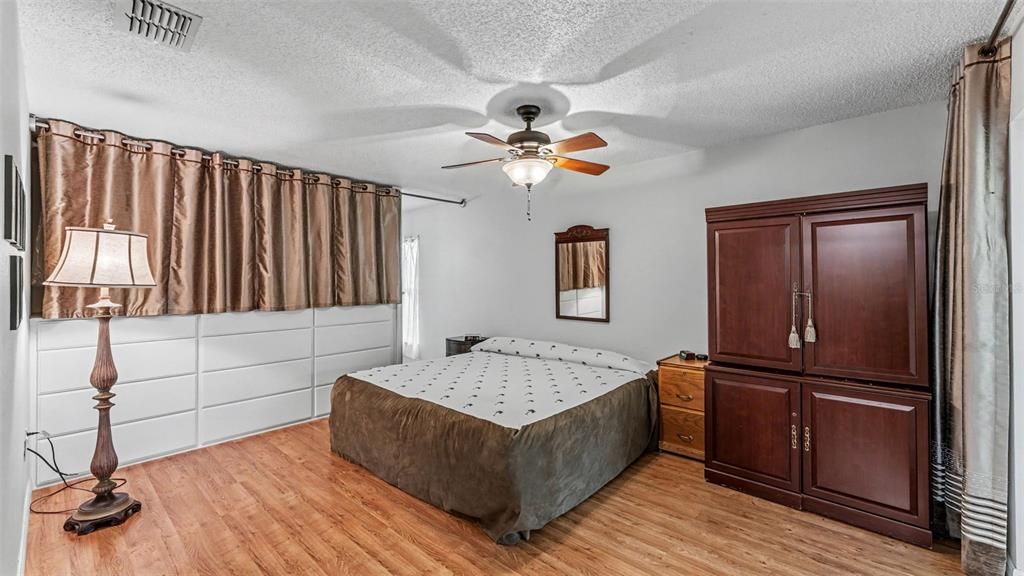 En Venta: $310,000 (2 camas, 2 baños, 1419 Pies cuadrados)