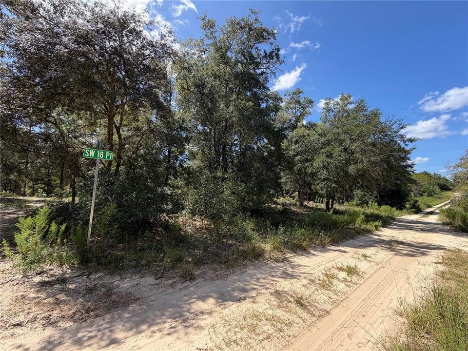На продажу: $26,900 (0.50 acres)