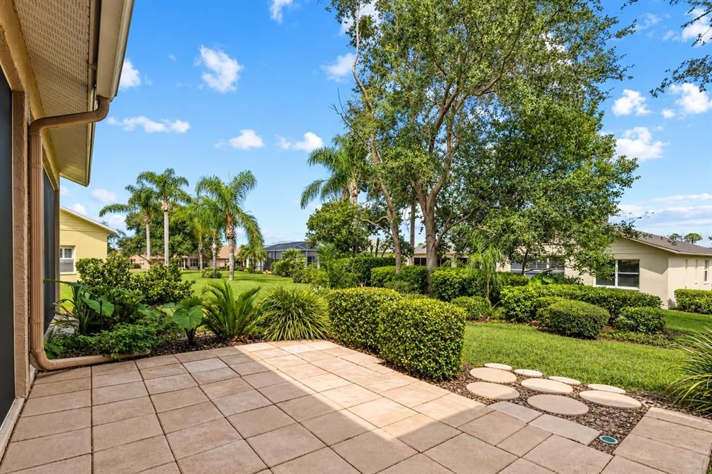 For Sale: $420,000 (3 beds, 2 baths, 2365 Square Feet)