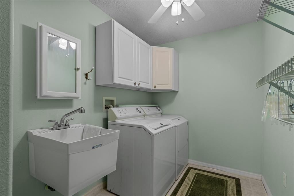 For Sale: $420,000 (3 beds, 2 baths, 2365 Square Feet)