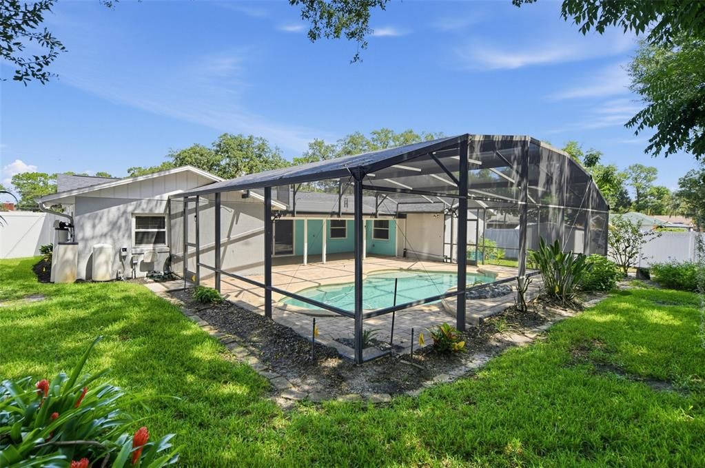 For Sale: $439,900 (3 beds, 2 baths, 1504 Square Feet)