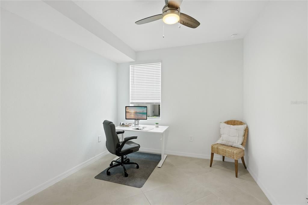 For Sale: $435,000 (3 beds, 2 baths, 1741 Square Feet)