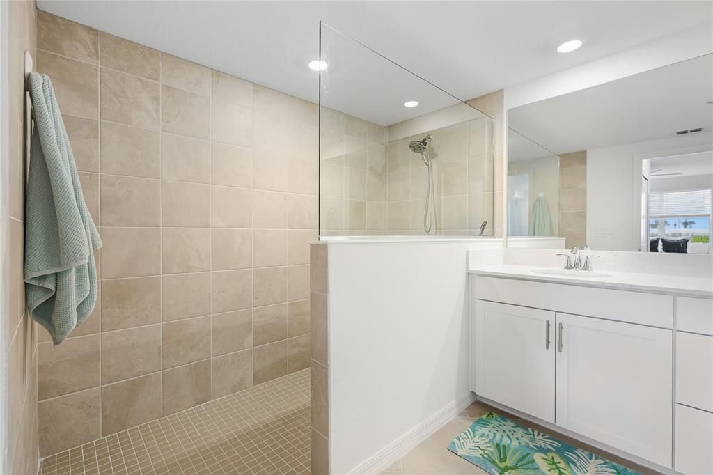 For Sale: $435,000 (3 beds, 2 baths, 1741 Square Feet)