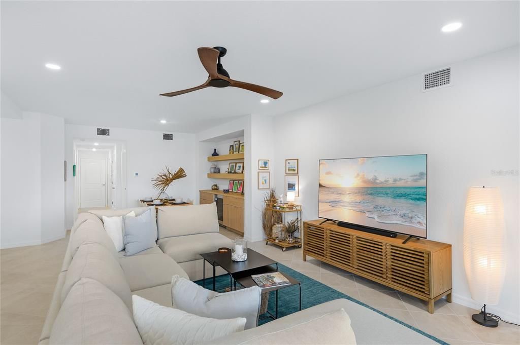 For Sale: $435,000 (3 beds, 2 baths, 1741 Square Feet)