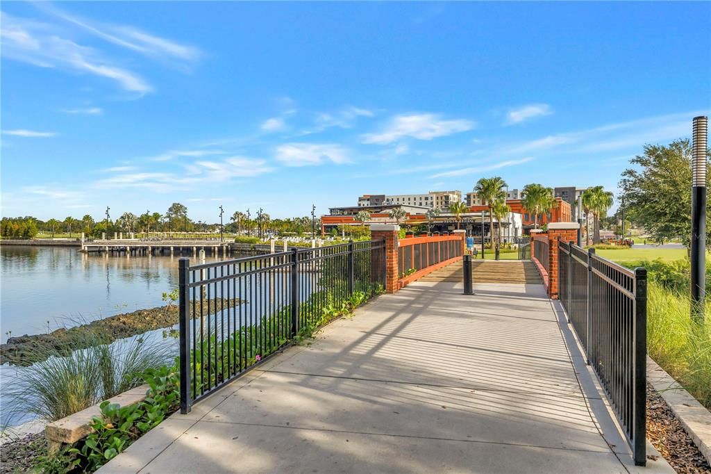 待售: $1,350,000 (0.45 acres)