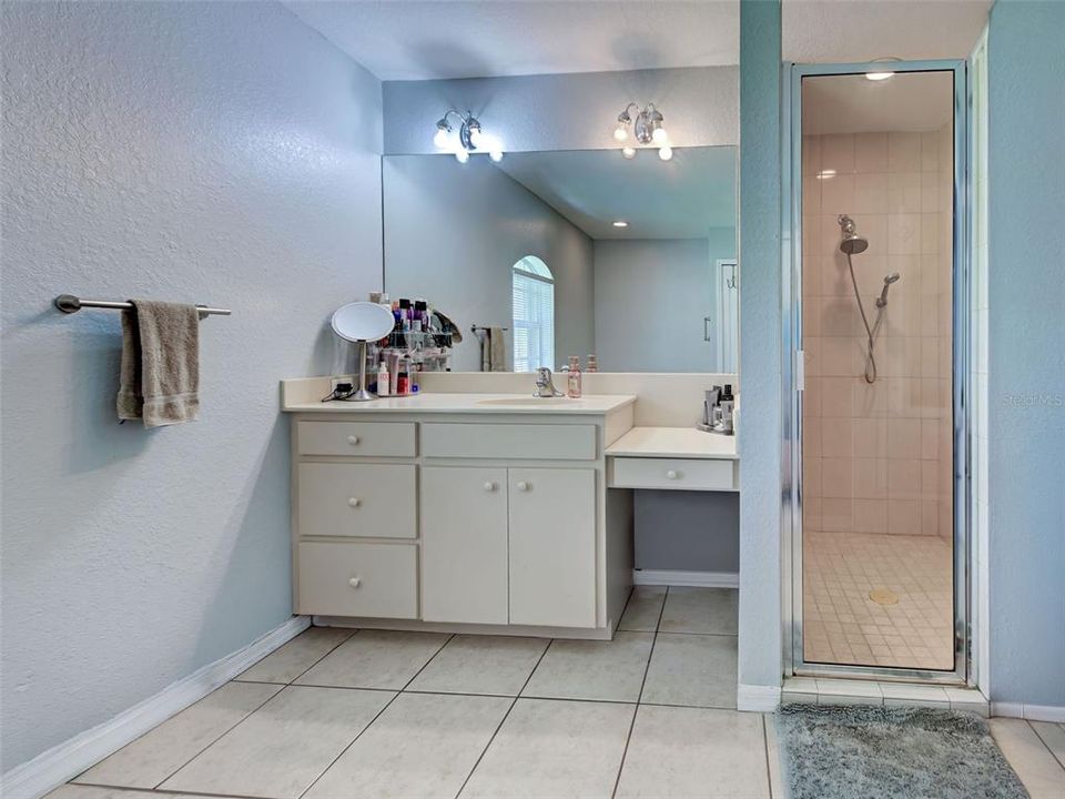 Active With Contract: $399,000 (3 beds, 2 baths, 2062 Square Feet)