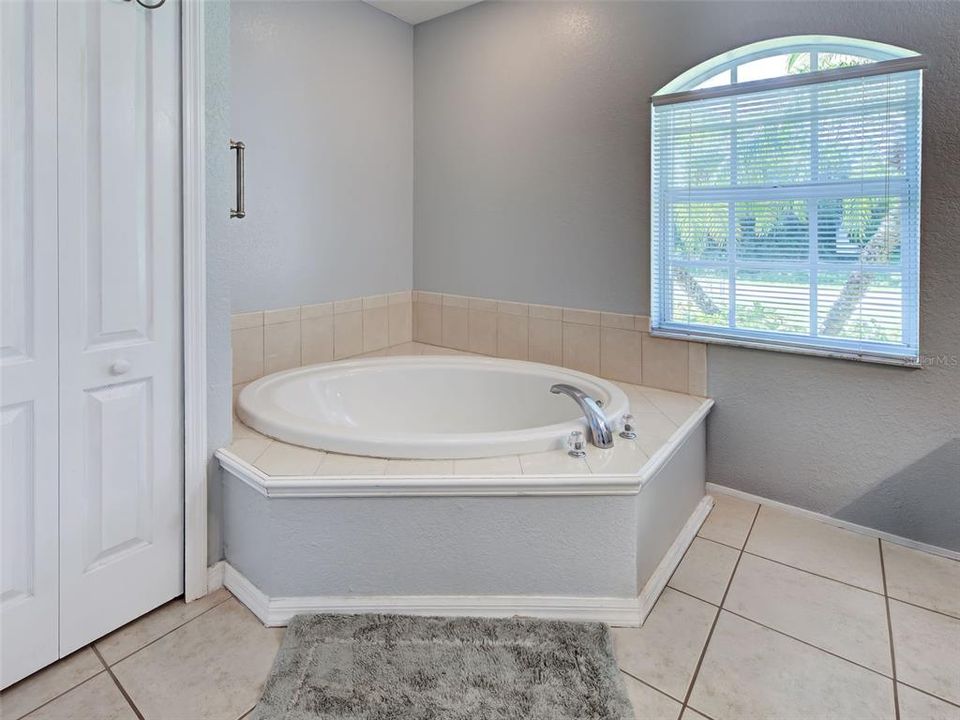 Active With Contract: $399,000 (3 beds, 2 baths, 2062 Square Feet)