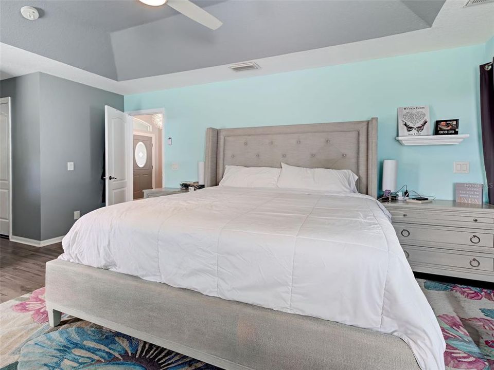 Active With Contract: $399,000 (3 beds, 2 baths, 2062 Square Feet)