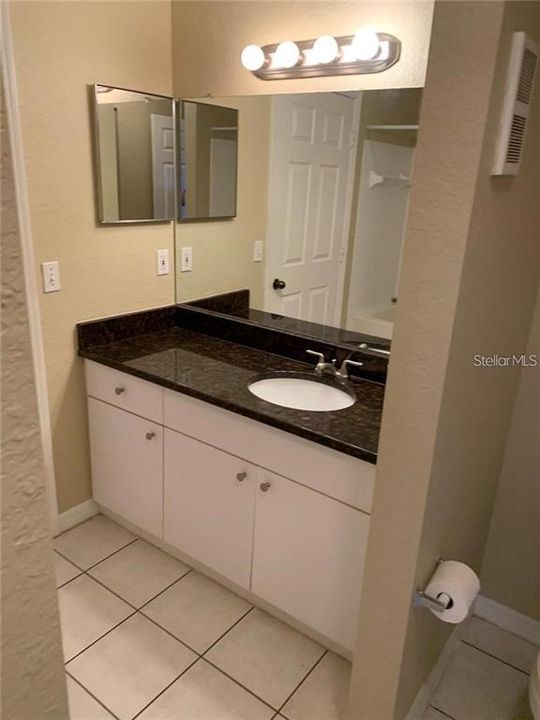For Rent: $1,750 (2 beds, 2 baths, 1062 Square Feet)