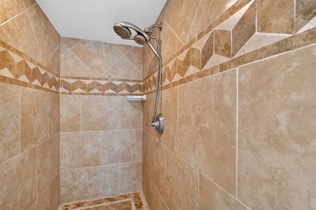 На продажу: $268,000 (2 спален, 2 ванн, 856 Квадратных фут)