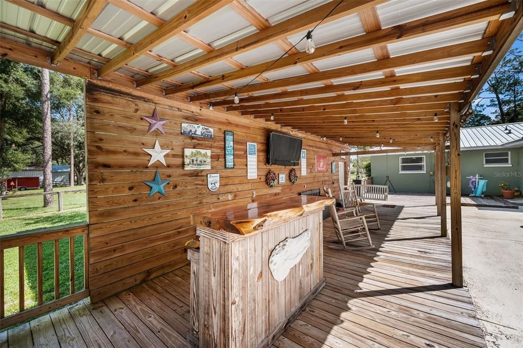 En Venta: $449,000 (3 camas, 2 baños, 2400 Pies cuadrados)