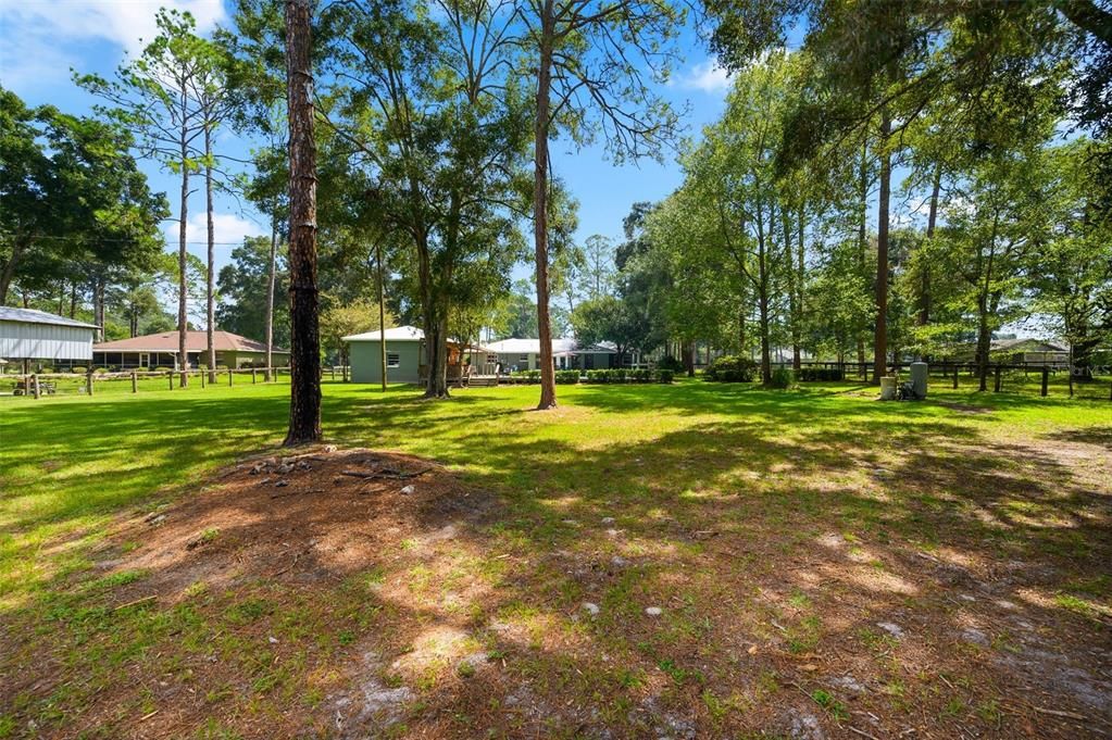En Venta: $449,000 (3 camas, 2 baños, 2400 Pies cuadrados)